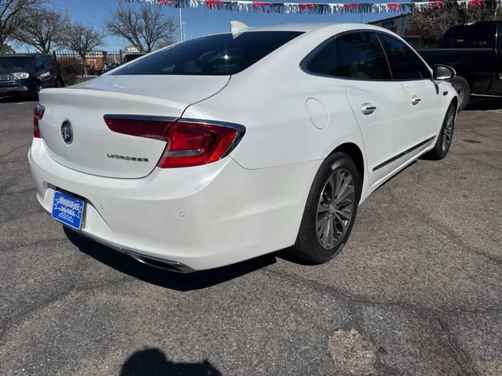2017 Buick LaCrosse Essence