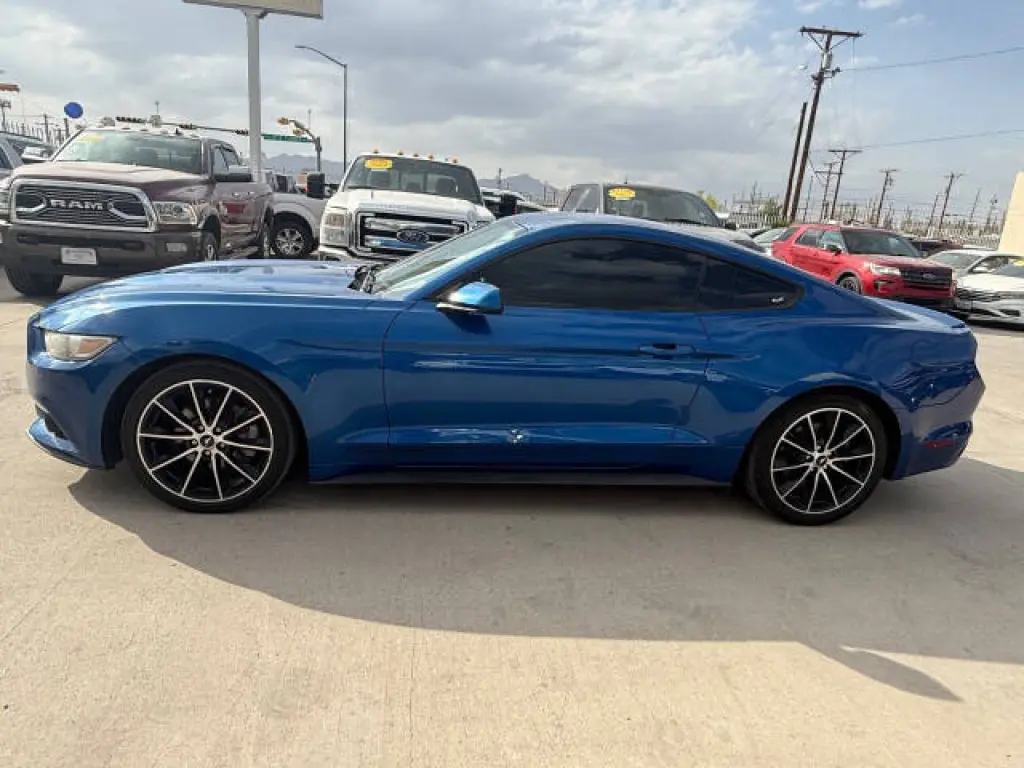 2017 Ford Mustang
EcoBoost
