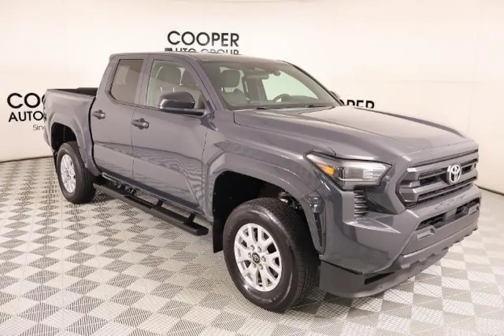 Toyota Tacoma 2024 4x4 SR 4dr Double Cab 5.0 ft SB 8A