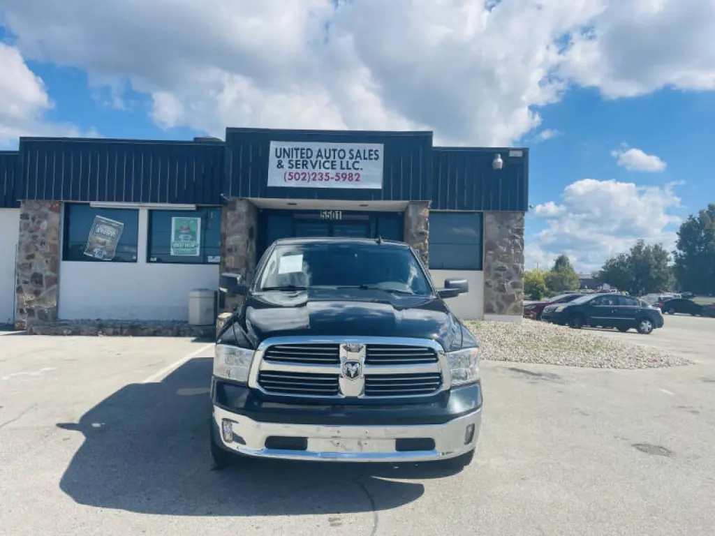 2016 RAM 1500 SLT