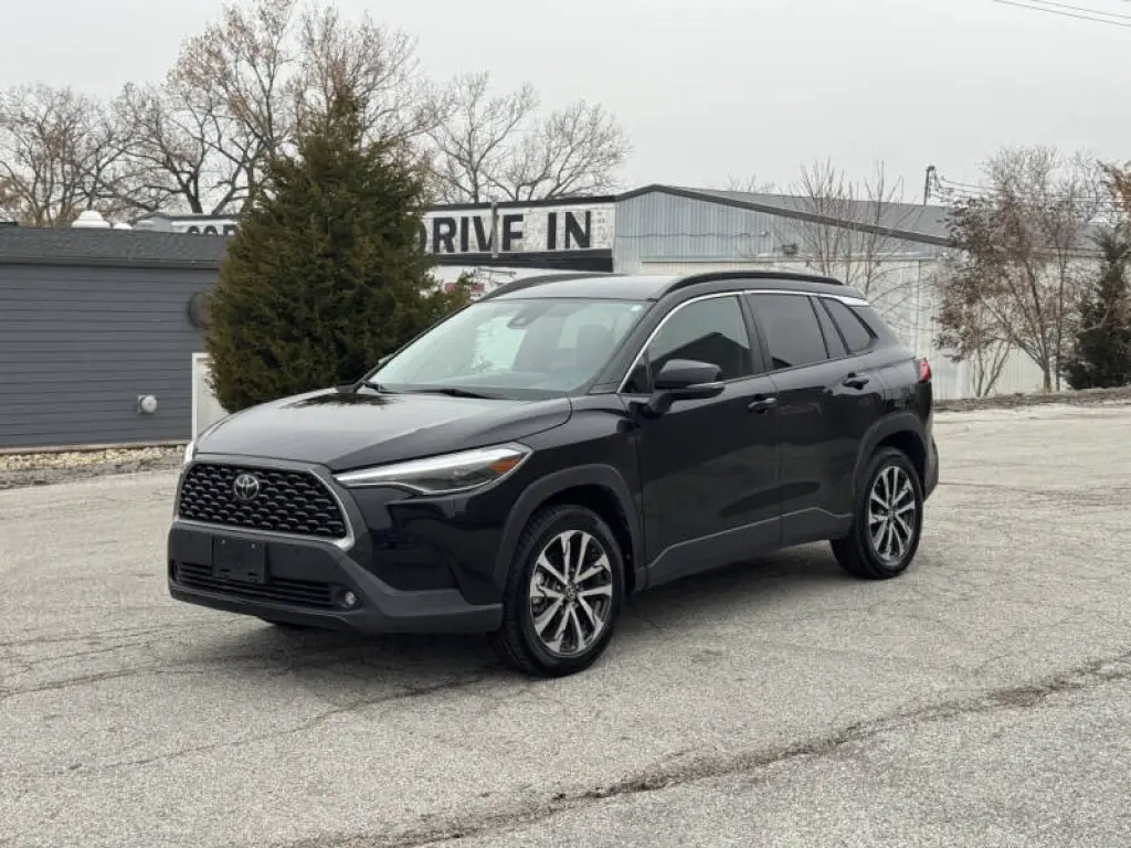 2022 Toyota Corolla Cross XLE