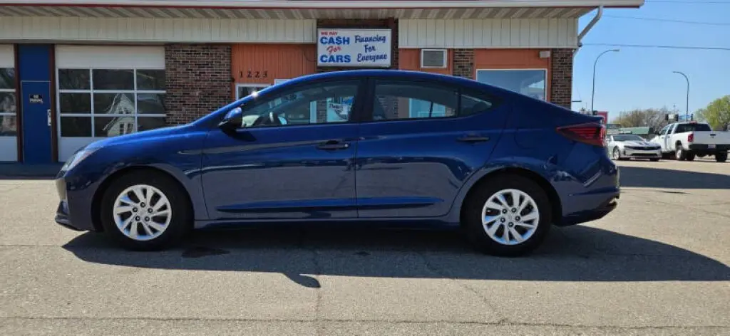2019 Hyundai Elantra SE