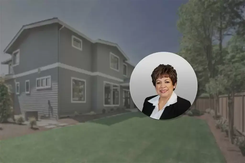Julia Higueros of Century 21