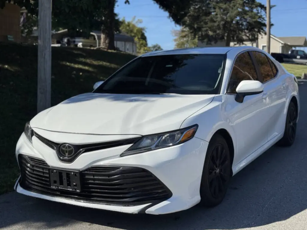 2020 Toyota Camry LE