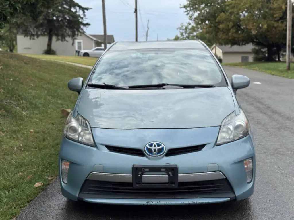 2013 Toyota Prius Plug-in Hybrid Advanced