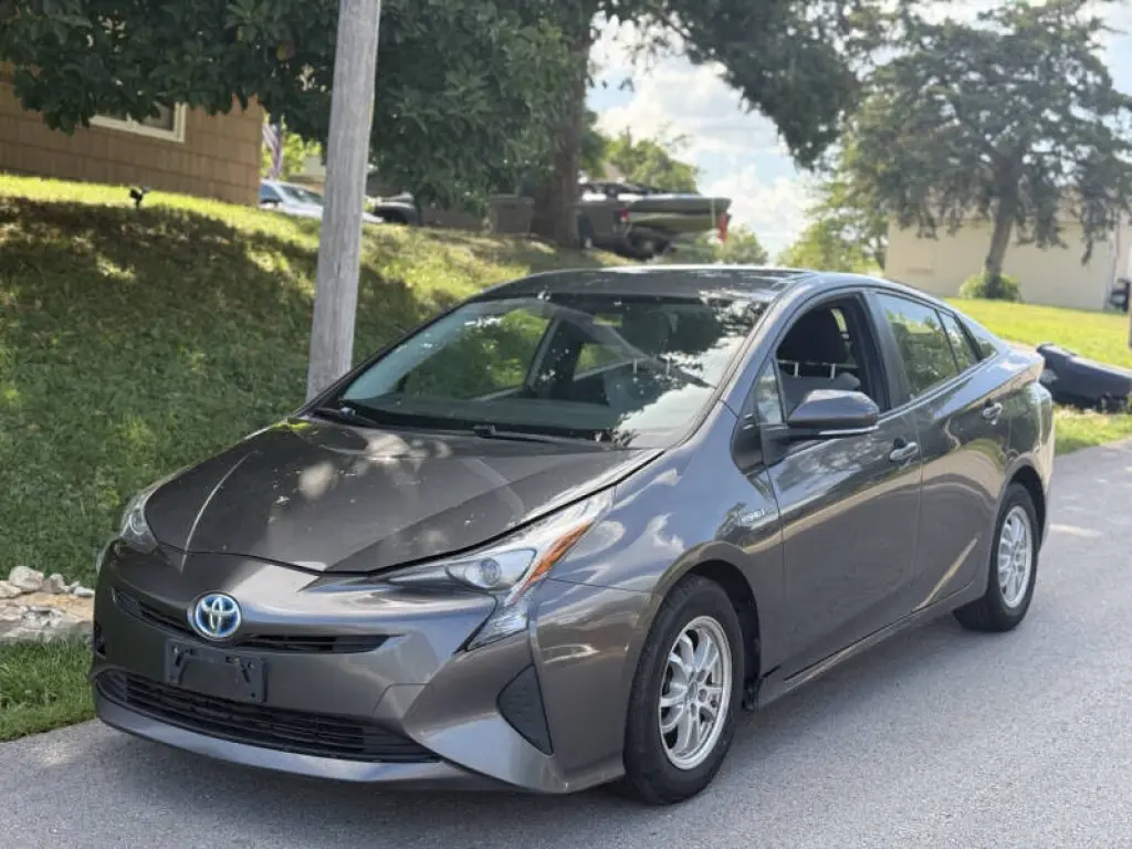 2016 Toyota Prius Two
