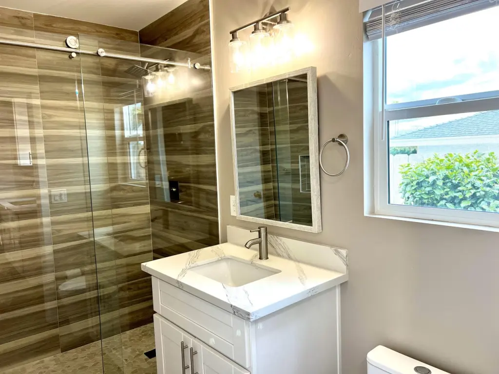 Completamente remodelado y listo para mudarse