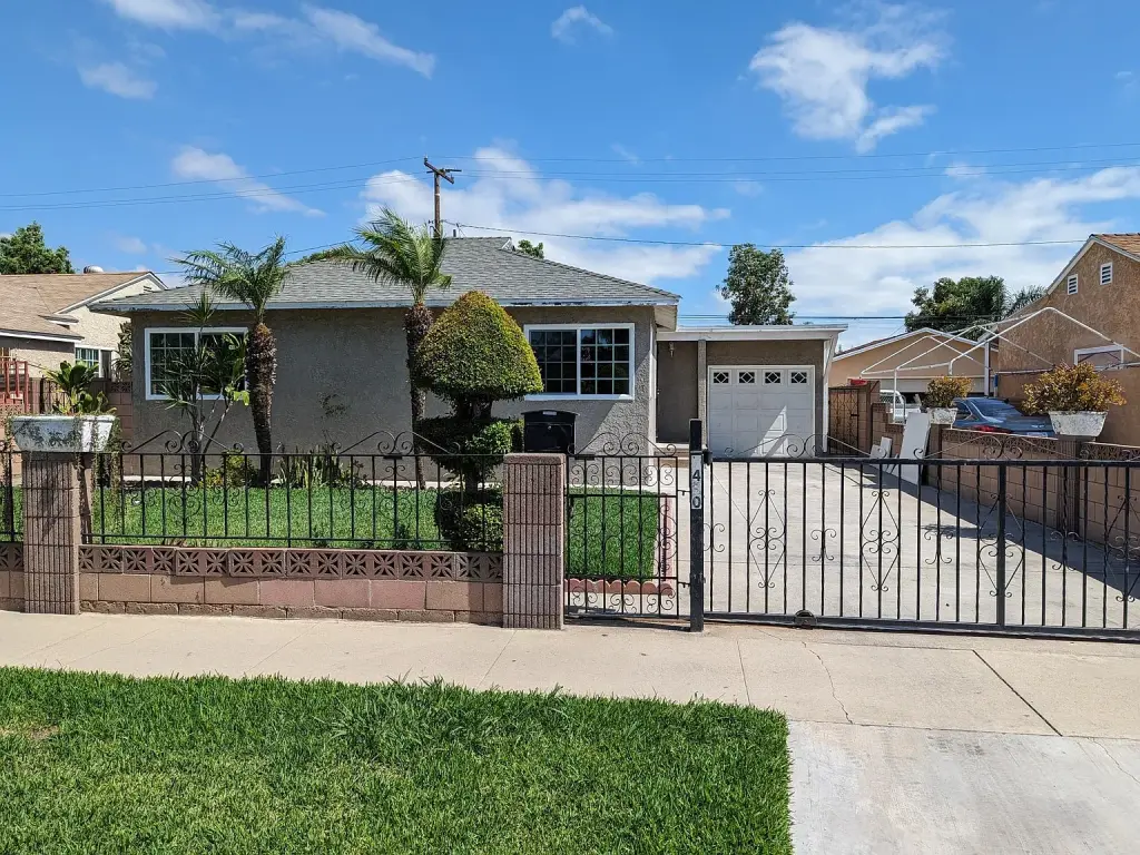 Lindell Ave, Pico Rivera, CA