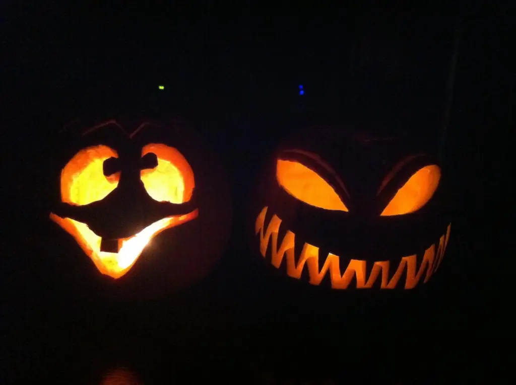 Save on Halloween Flights with Wizfair Travels