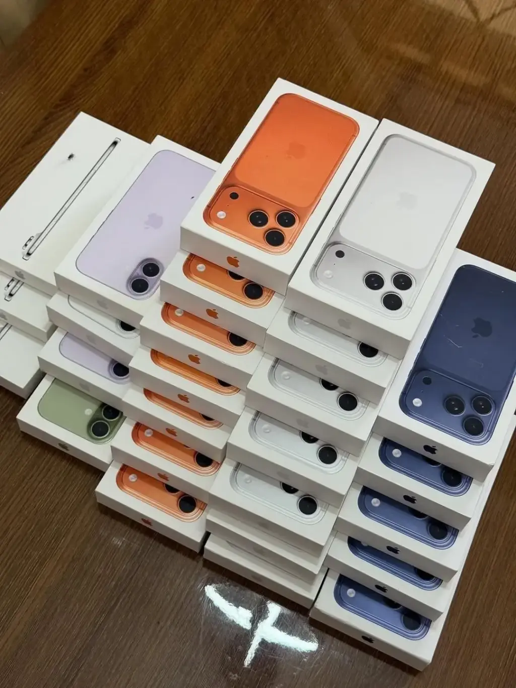 Fundas Nuevas para iPhone 17 - Varios Colores Disponibles