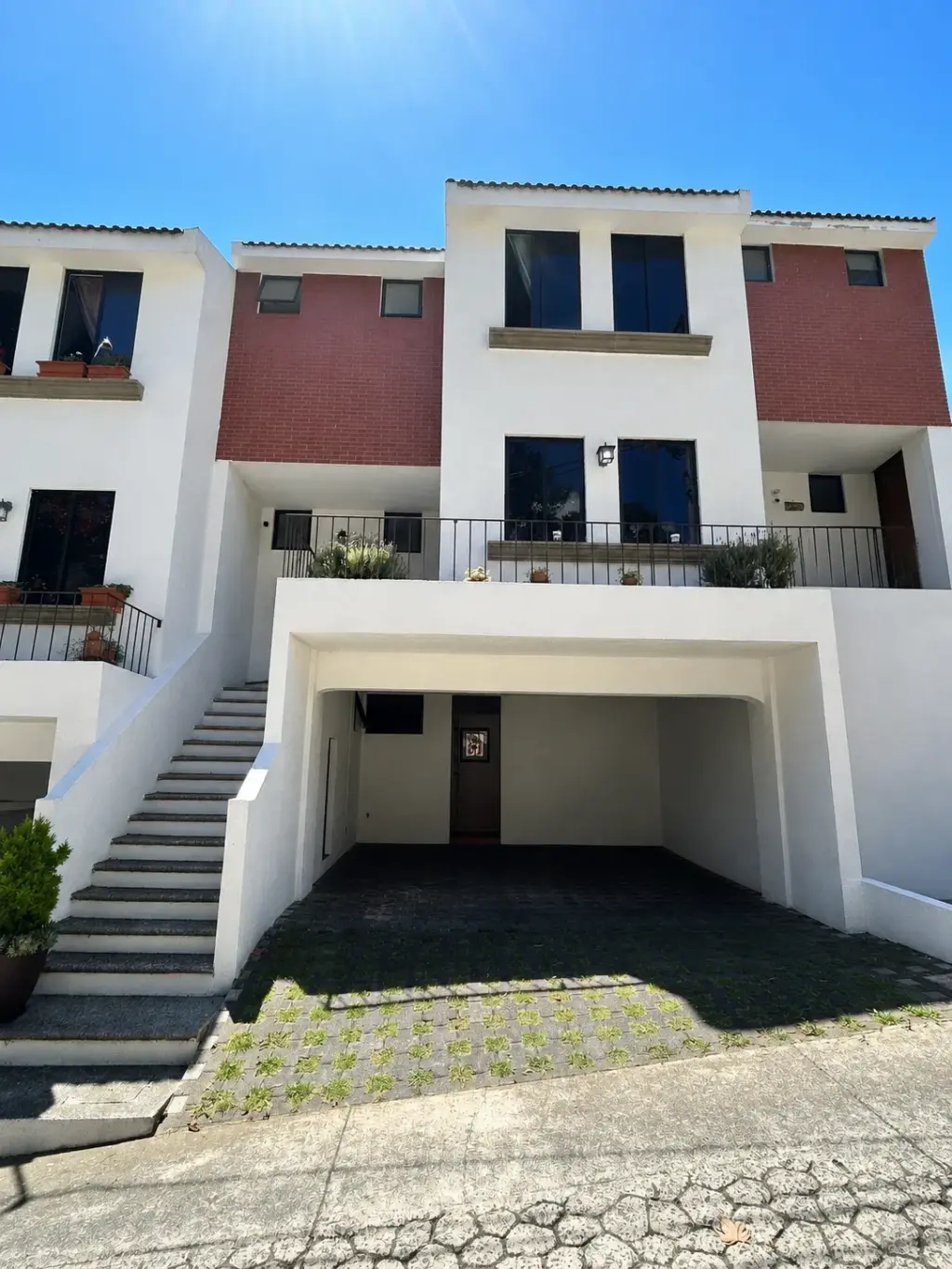 CASA EN VENTA EN SAN LUCAS SACATEPEQUEZ