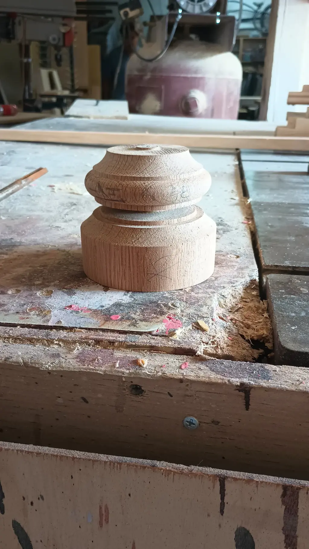 Torno y talla de madera
