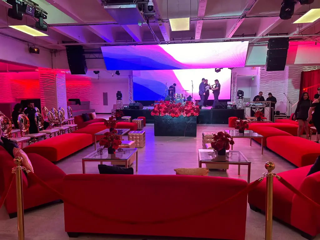 Salon para fiestas / Event Venue