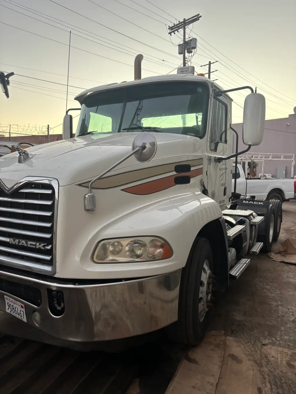 2018 MACK CXU613 MP8 mDRIVE