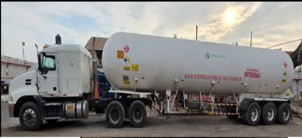 ALQUILER CAMION CISTERNA DE GAS 14 000 GALONES