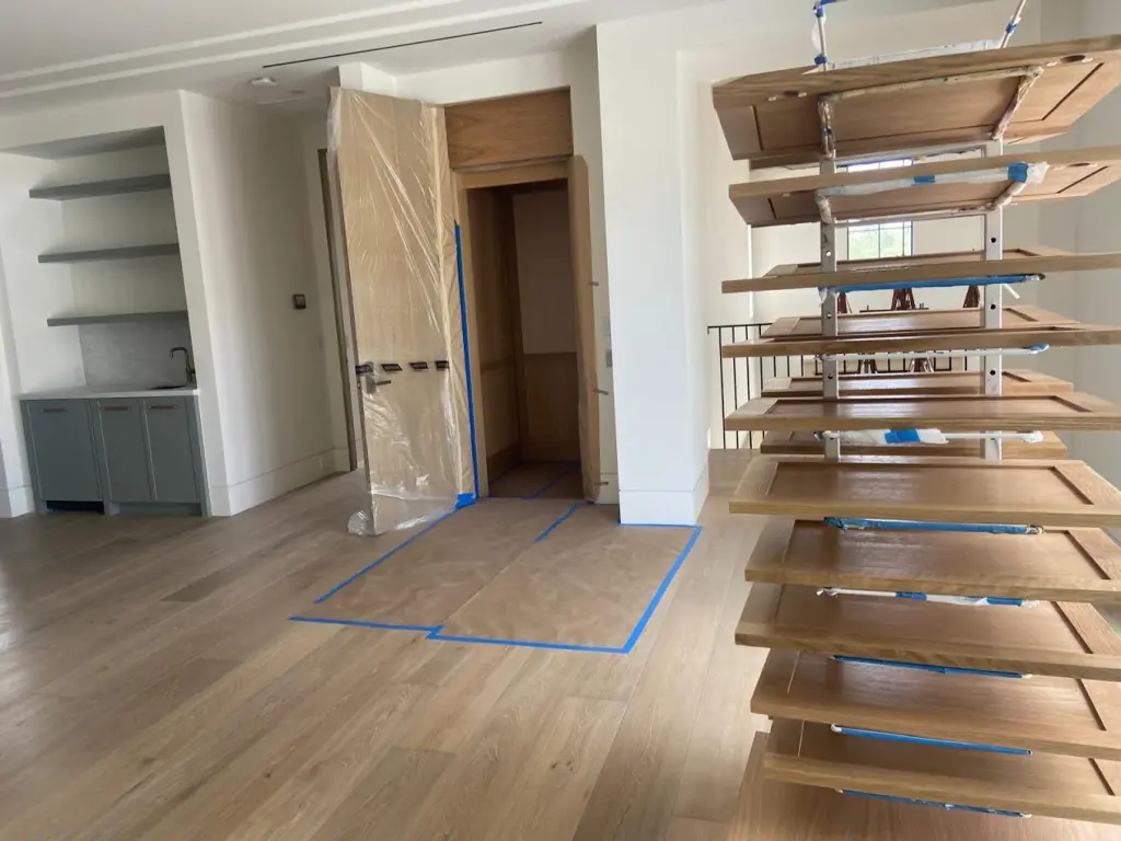 PROFESSIONAL PAINTER AND DRYWALL REPAIR