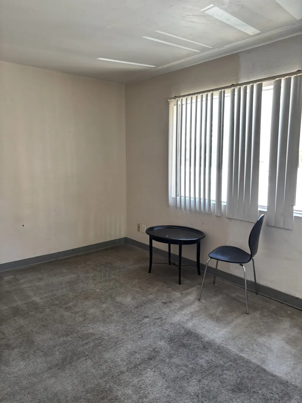 Cuarto de renta con bańo y clóset propio
