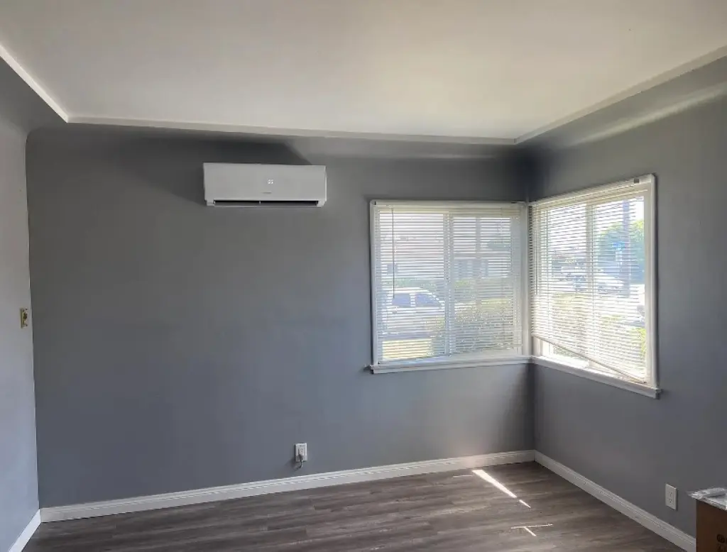 Esta encantadora unidad de 1 dormitorio y 1 baño cuenta c