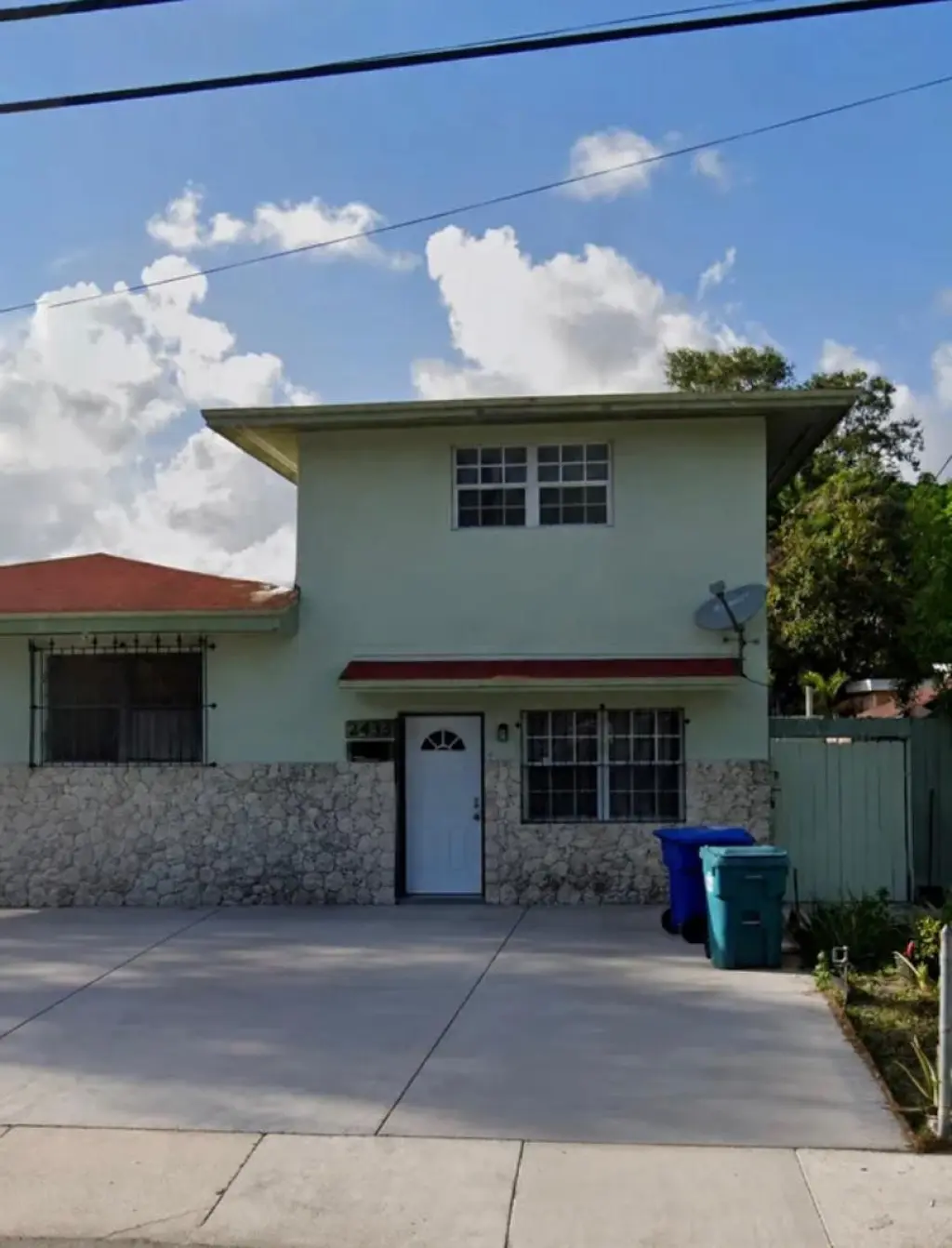 2433 SW 11th St, Miami, FL 33135