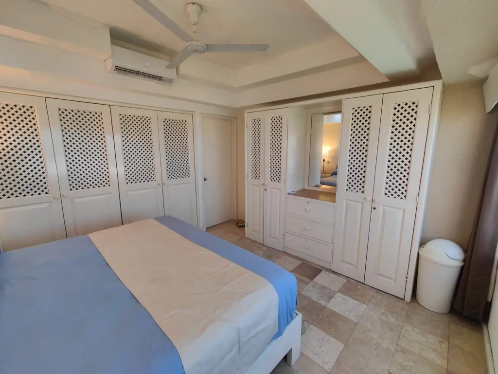Departamento a pie de playa zona diamante
