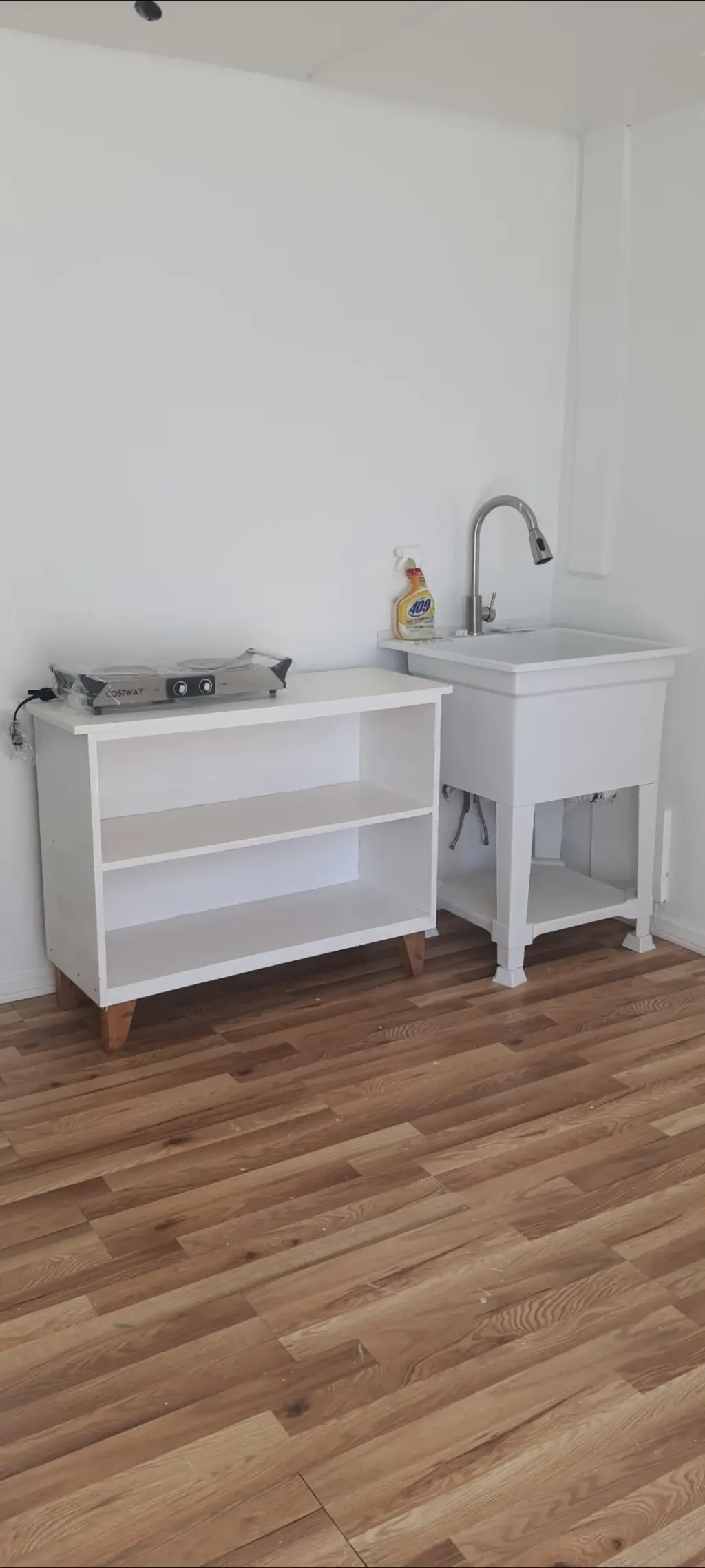 SE RENTA ESTUDIO EN SANTA CLARITA