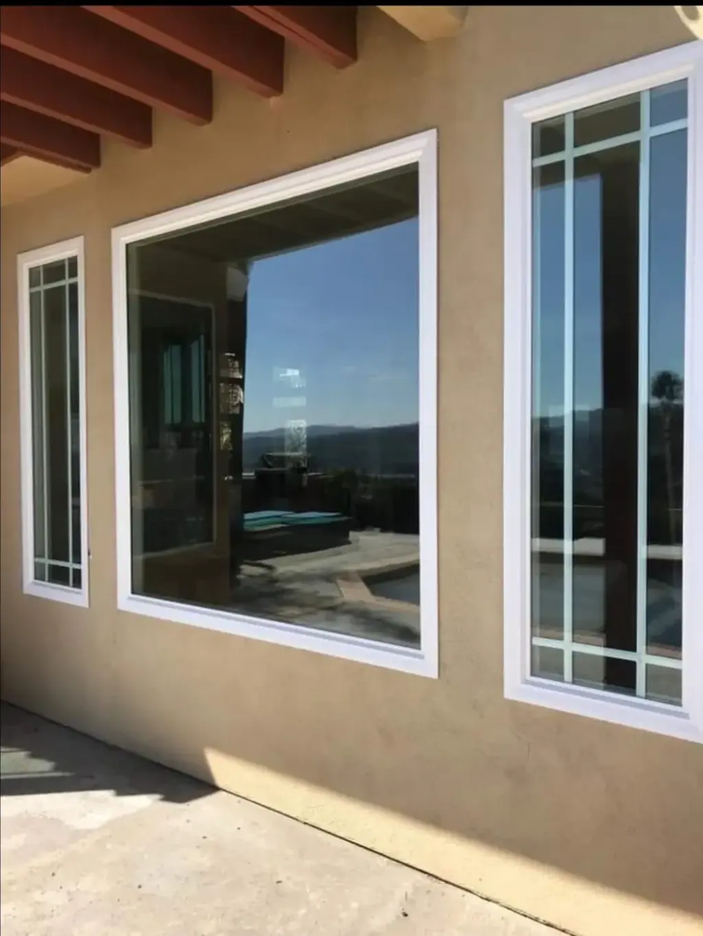 Glass doors/ Windows and Door's replacement/Ventanas y Puertas