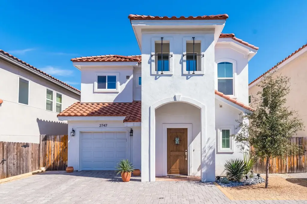 Beautiful 2bedroom and 2.5bathroom available for rent
