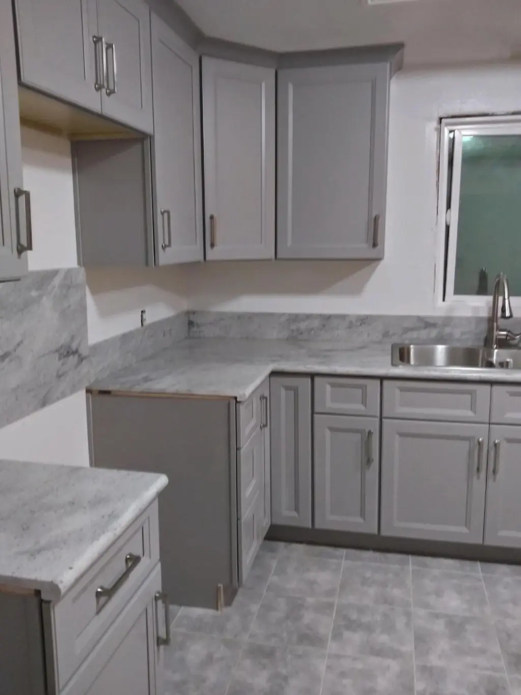 Cabinets Pantrys Vanity's