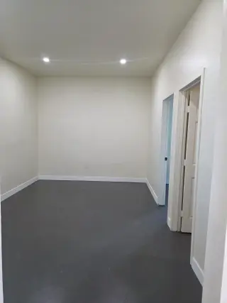 SE RENTA CASITA TRASERA