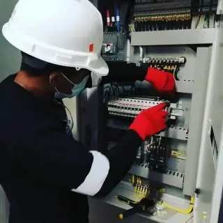 ⚡ ¿Problemas eléctricos? Electricista de confianza