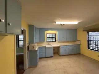 RENTO BONITA, MUY AMPLIA, COMODA, CENTRICA... CASA EN ESQUINA HOUSTON, TX 77023