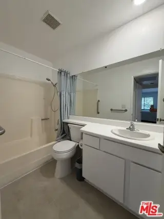Cozy 1-bedroom and 1-bathroom