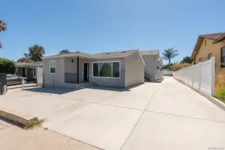 Casa en alquiler de 2 dormitorios y 1 baño en San Diego.