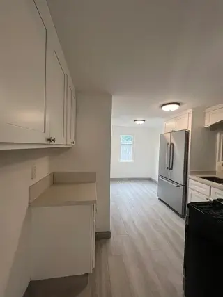 Beautifully updated 1-bedroom, 1-bath apartment