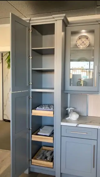 Cabinets Pantrys Vanity's