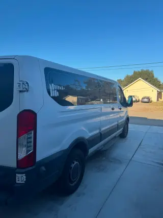 Ford Transit 350 15 pasajeros