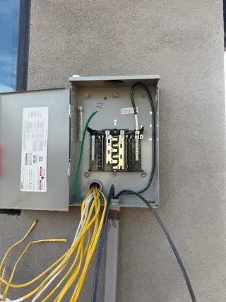 Electricista experimentado por todo los Angeles