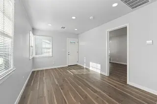 1BD/1BA in excellent area of Burbank