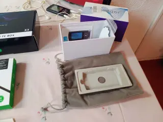 Paquete TV 8K, Bocinas, Masajeador y VR