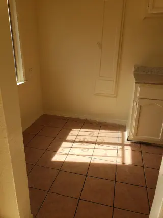 1 bedroom, parking