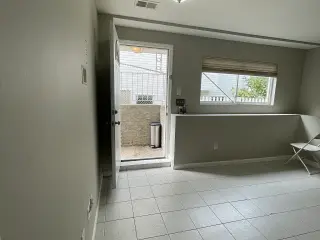 Carl house rental property