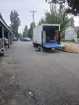 Seattle MOVING SERVICES