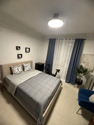 Habitación amplia y cómoda