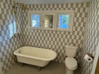 Newer Cozy Spacious Nice Family Home