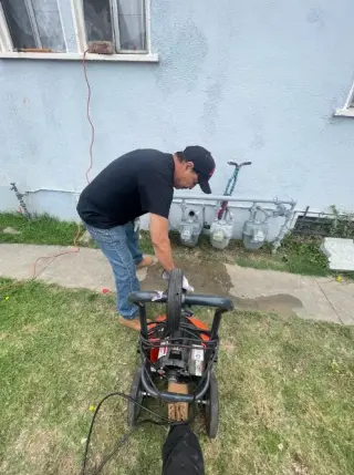 Servicio de limpiesa de drenaje, drain cleaning services PLUMBER - PLOMERO
