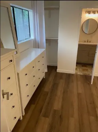 una excelente apartamento de **1 habitación y 1 baño**, ideal para