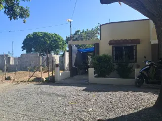 DE OPORTUNIDAD VENDO CASA  EN CONSTRUCCION