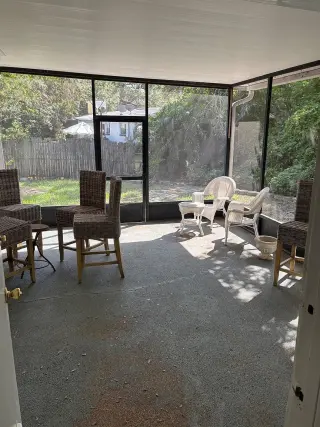 Located in the heart of South Tampa's Ballast Point neighborhood, this 3 bedroom