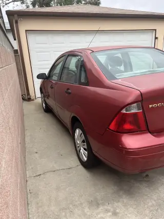 2005 Ford Focus sedan