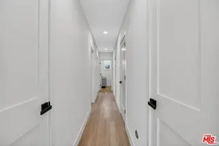 4 APARTAMENTOS RECIÉN RENOVADOS DISPONIBLES